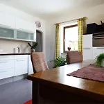 Schnitzhof 3*