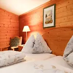 Pensjonat Schnitzhof 3*
