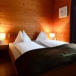Pensjonat Schnitzhof 3*